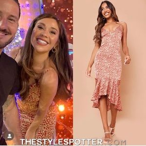 Pretty Little Thing mid length dress